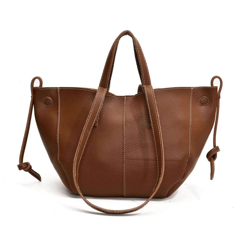 Wings For Women New French Style Popular Large Capacity Tote Versatile Commuting Armpit Shoulder Bucket Bag
