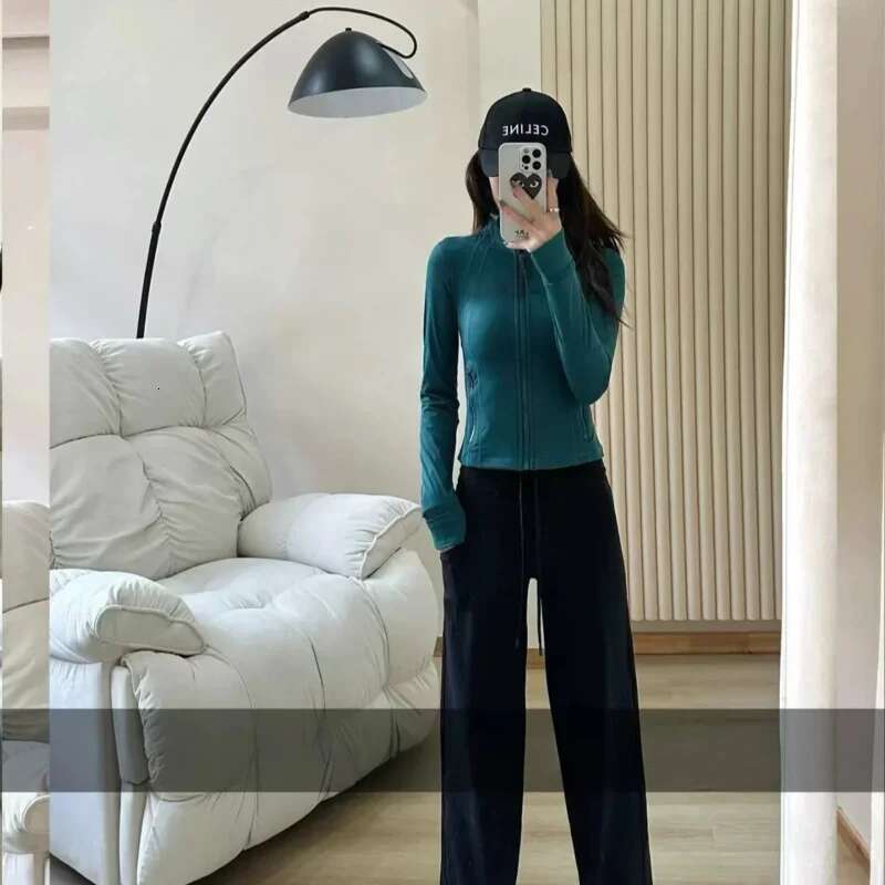 Women Cropped Define Spring And Autumn Tight-Fitting Thin Sportswear Training Running Gym Yoga Cardigan Jacket Coat