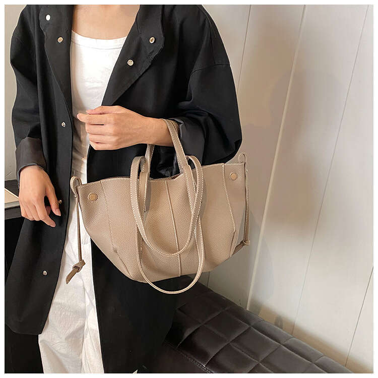 Wings For Women New French Style Popular Large Capacity Tote Versatile Commuting Armpit Shoulder Bucket Bag