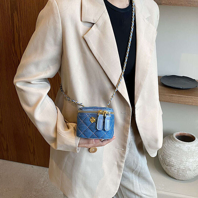 Mini Crossbody Golden Ball Square Box Design, hot Versatile Camellia Small Waste Bag - Perfect for Everyday Use