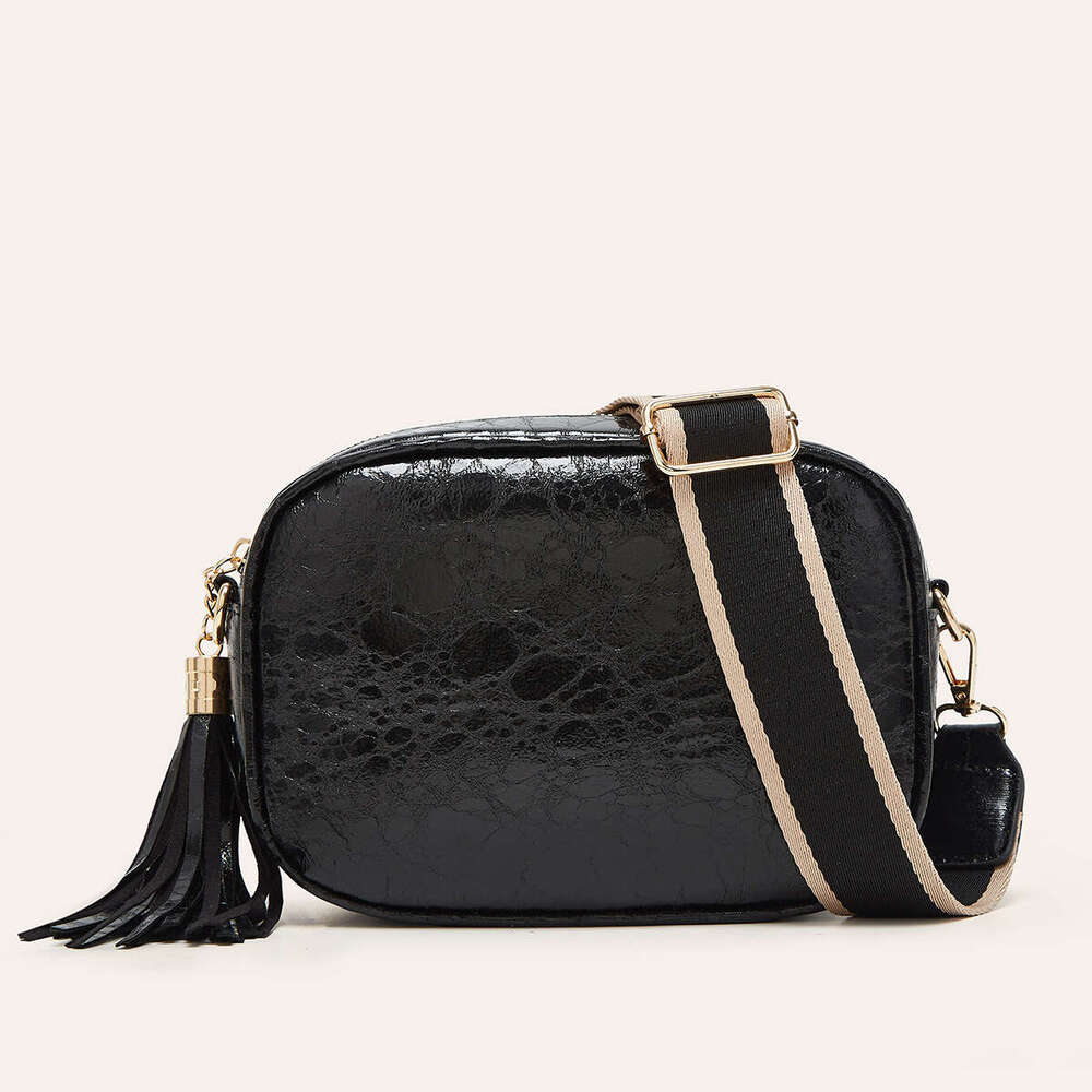 Small Niche Design Shoulder For Women, Spring/Summer New Collection, High-End, Fashionable, Versatile, Daily Casual Diagonal Cross Bag B2