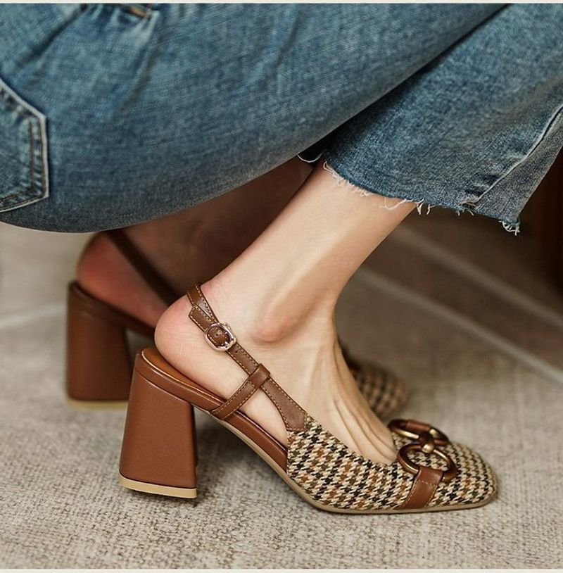 French Retro Metal Buckle Baotou Sandals Women S Spring And Summer New Style Back Empty Thick Heel High Heels Check 250318