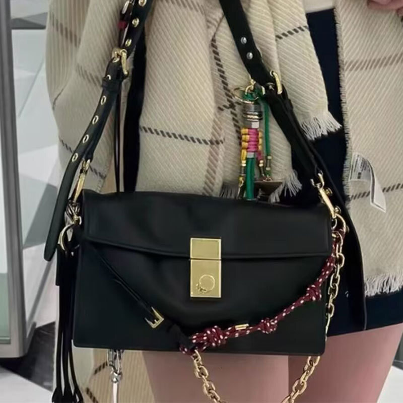 Bag 24 Autumn/Winter New Soft Sound Flip Postman Pendant Lock Motorcycle Leather Small Square Bag