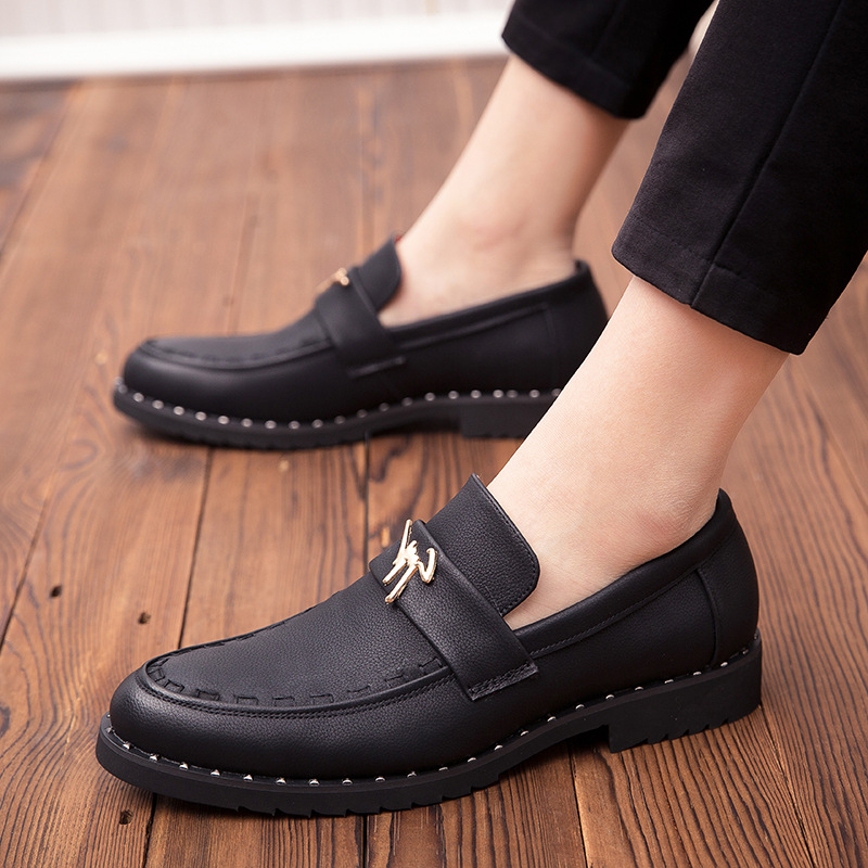 Leather Men's hairstylist casual NEW hot Pointed men's leather shoes slip-on loafers Peas footwear 38-44