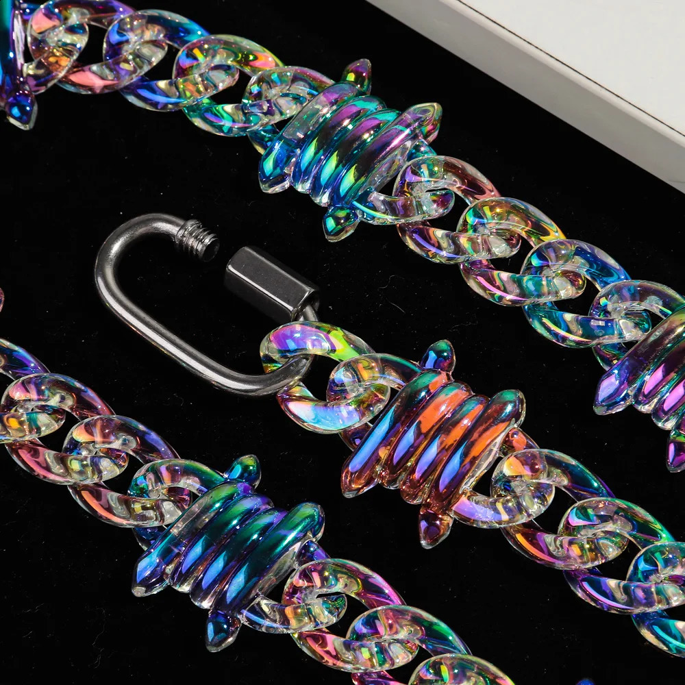 Punk Iridescent Clear Acrylic Chain Lock Pendant Necklaces for Men Women HipHop Spike Chain Collar Fashion Jewelry Gifts 250118