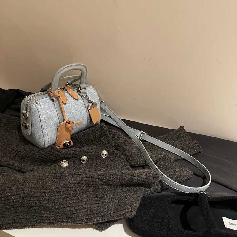 French Denim Retro Boston Bag Women Premium Tote Commuter All-in-one Makeup Pillow Bag Simple New Shoulder Crossbody Bag Y250121