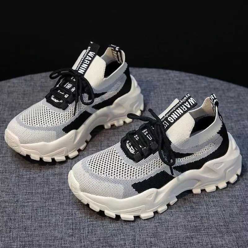 2024 new Fly womens mesh casual breathable sports shoes Korean style thick soled womens mesh red shoes light running shoesXJ250324