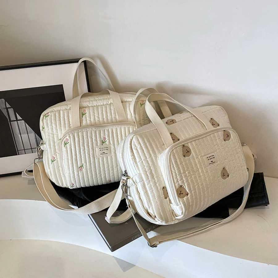 Cute Bear Flower Embroidery Pattern Baby Beige Cotton Fabric Zipper Diaper Handbag New Luggage BagC250326