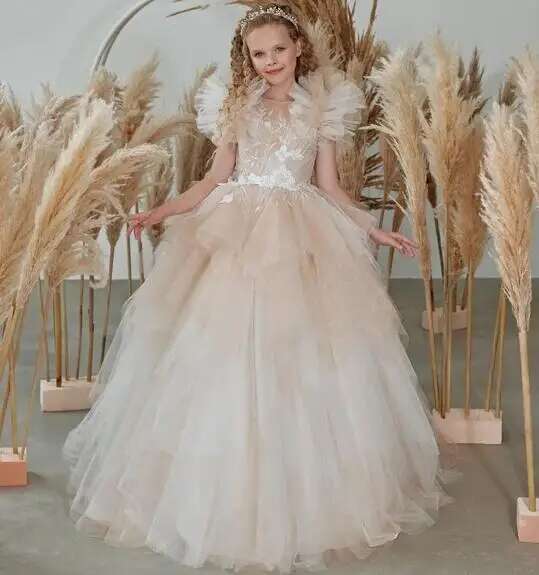 Champagne Wer For Weddings Ball Gown Scoop Tulle Appliques Long First Communion Dresses Little Girl Customized 6660311