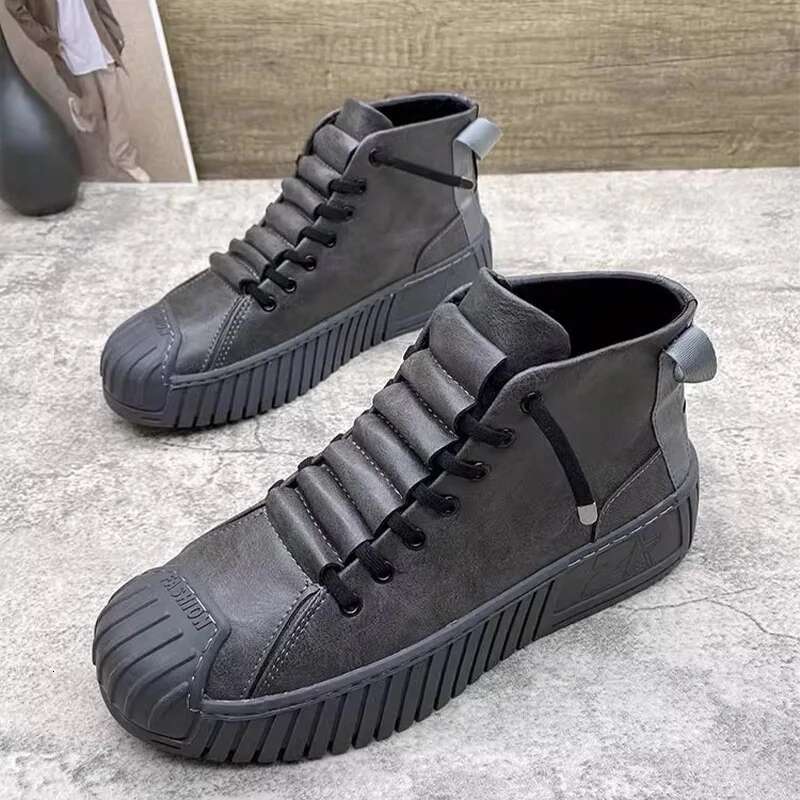 Fashionable casual sneakers for men in autumn 2023, new versatile and high-heeled outdoor Korean fashion trend shoes