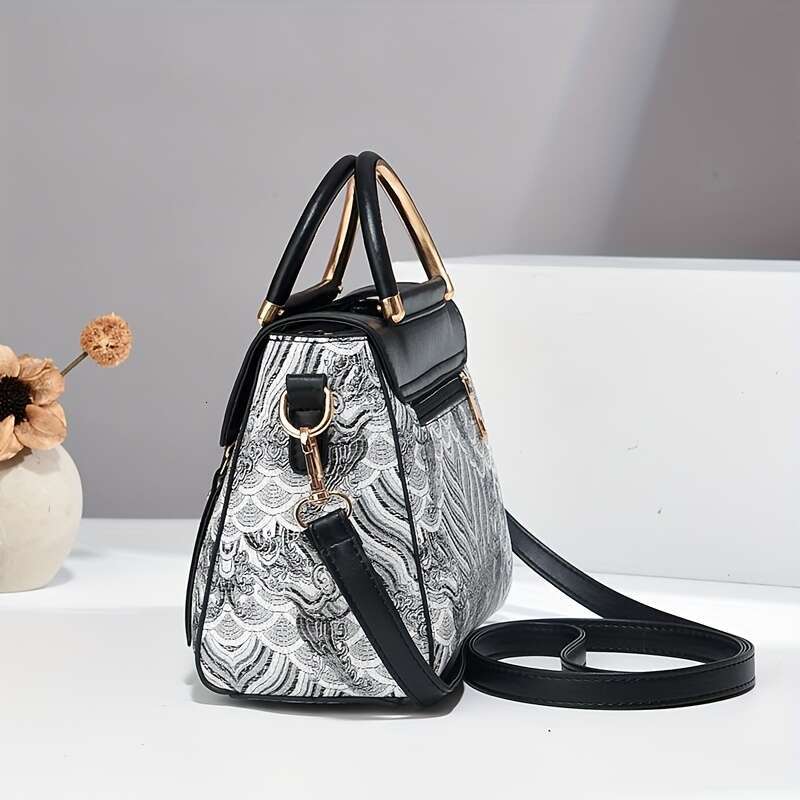 An elegant faux leather handbag suitable for women, geometric pattern, versatile shoulder bag, with zipper closure, polyester lining, exquisite edges