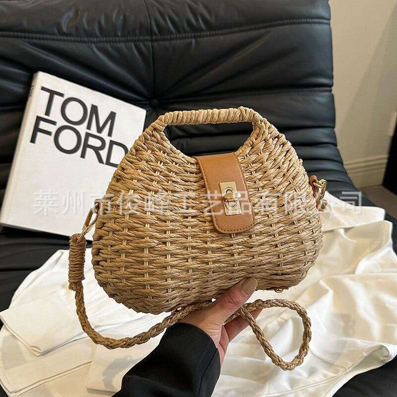 Spring And Summer Versatile French Shell New Grass Woven Seaside Crossbody Bag, Double Single Thread Buckle Handbag
