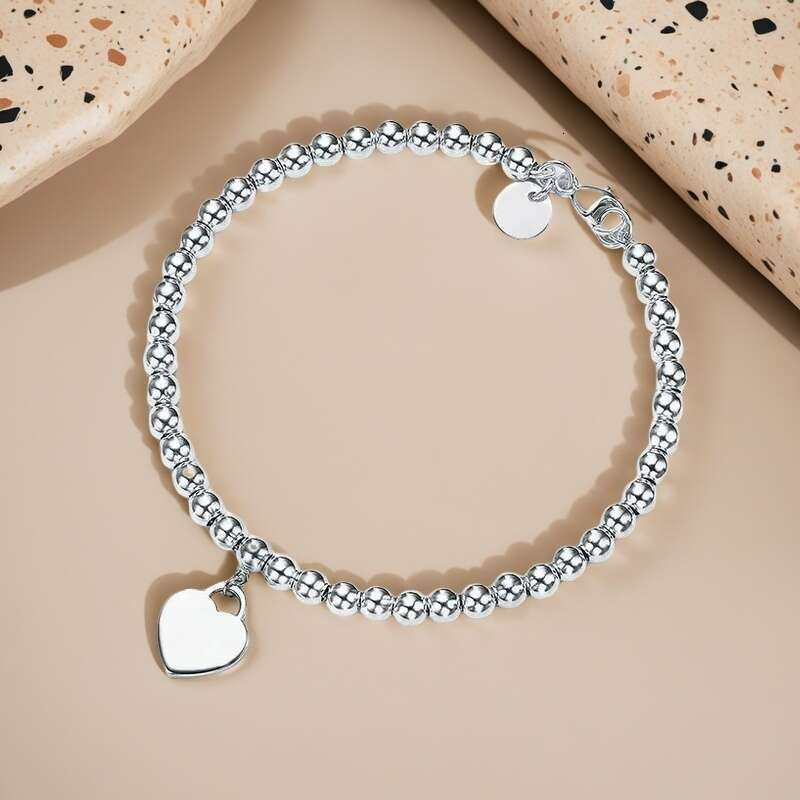 Luxury jewelry designer necklace Top Love Heart Sier Bracelet Bottom Plated Girlfriend Souvenir Gift Fashion Charm Designer Jewelry03