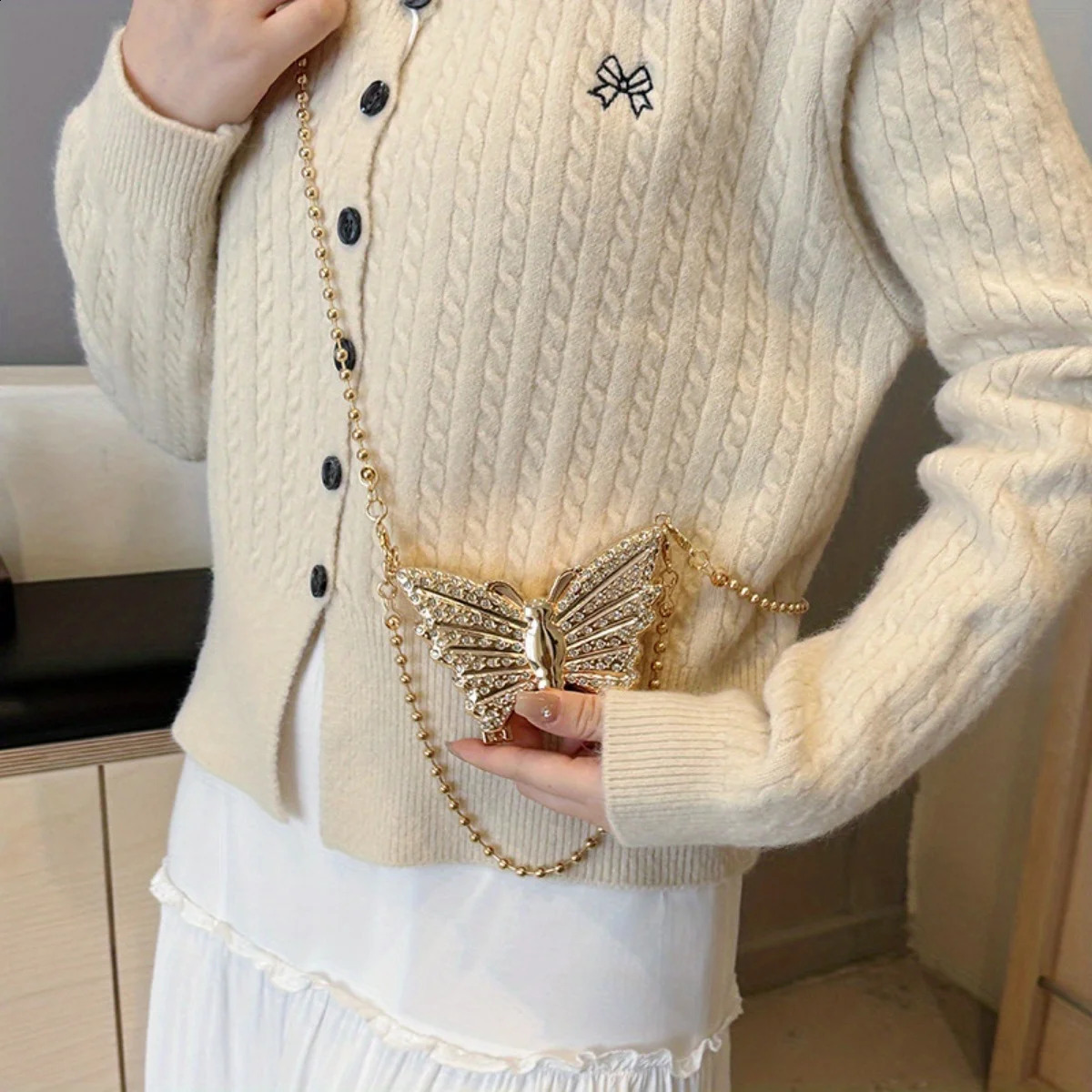 Fashionable Diamond Inlaid Butterfly Bag with Niche Chain Shoulder Crossbody Womens Bag High-end Handbag 250110