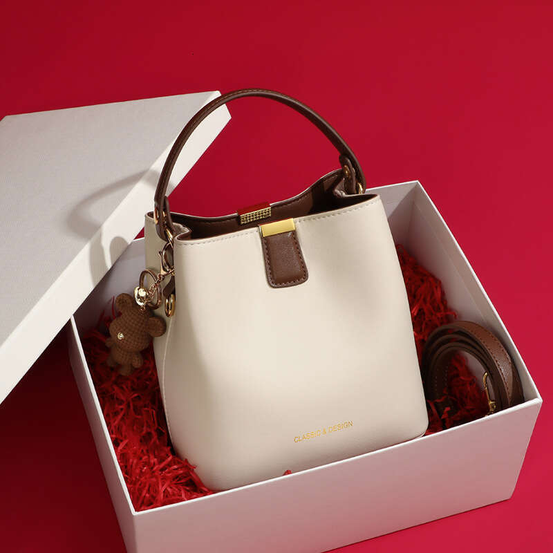 Women's New Leather Crossbody Bucket Handheld Autumn/Winter Luxury Versatile Shoulder Bag