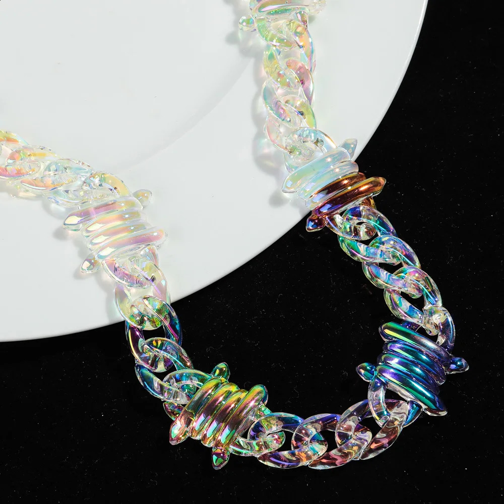 Punk Iridescent Clear Acrylic Chain Lock Pendant Necklaces for Men Women HipHop Spike Chain Collar Fashion Jewelry Gifts 250118