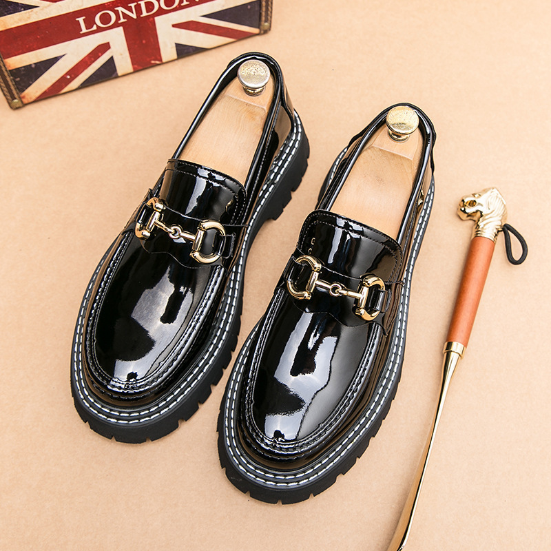 Classic Men's Patent Leather Dress Shoes: Round Toe Formal Shoes for Business, Weddings & Special Ocns