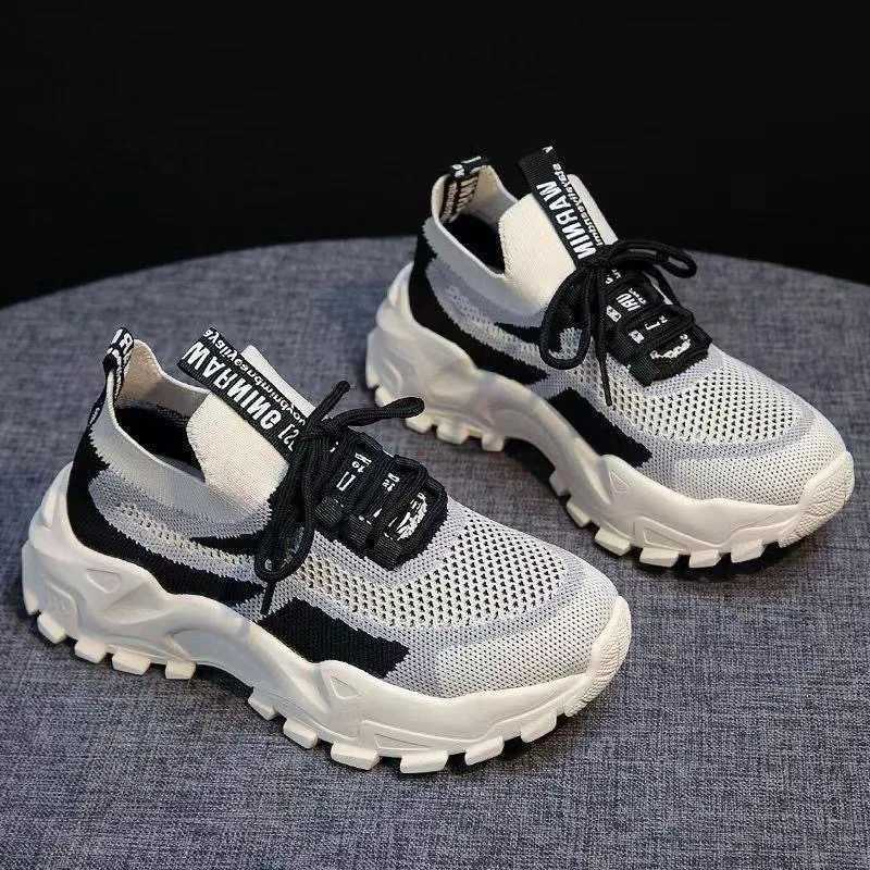 2024 new Fly womens mesh casual breathable sports shoes Korean style thick soled womens mesh red shoes light running shoesXJ250324