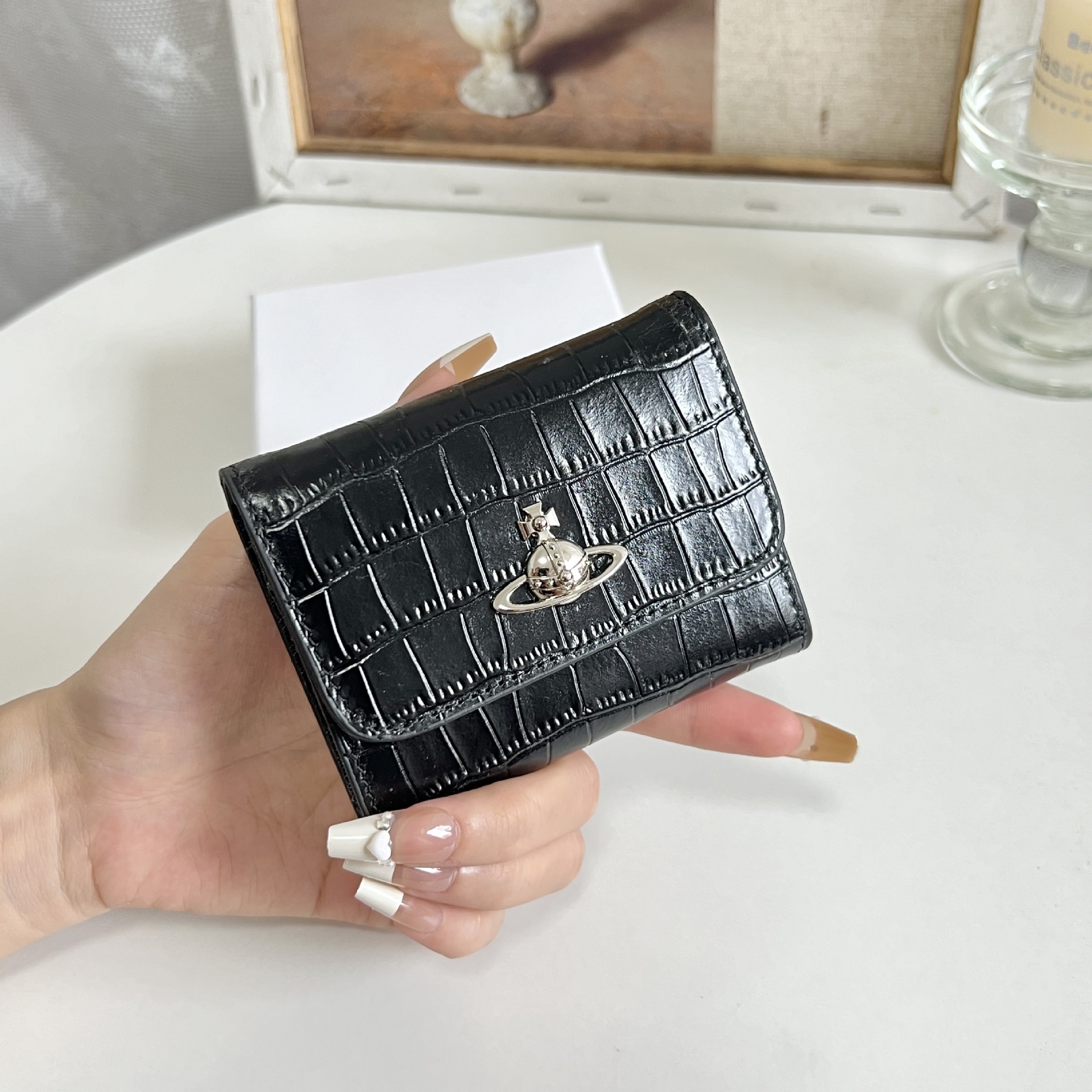 Free Shipping New Women's High-end Genuine Leather Wallet With Glossy Patent Leather High-end High-quality Card Clip Armpit Bag