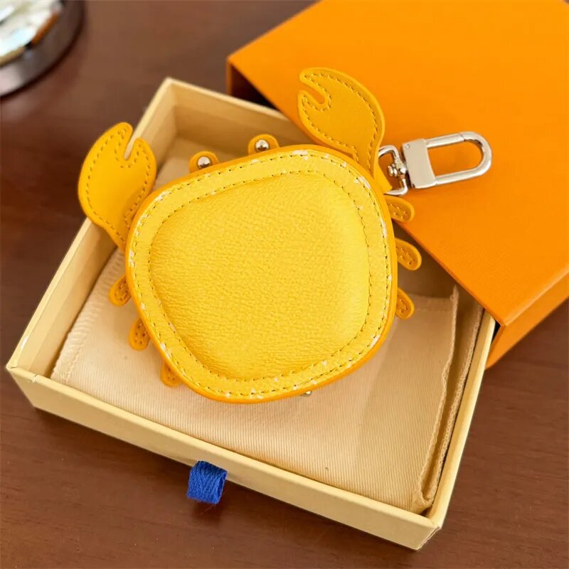 Leather Keychains Crab Designer Bag Charm For Women Key chains Fashion Mini Coin Purse Keyring21