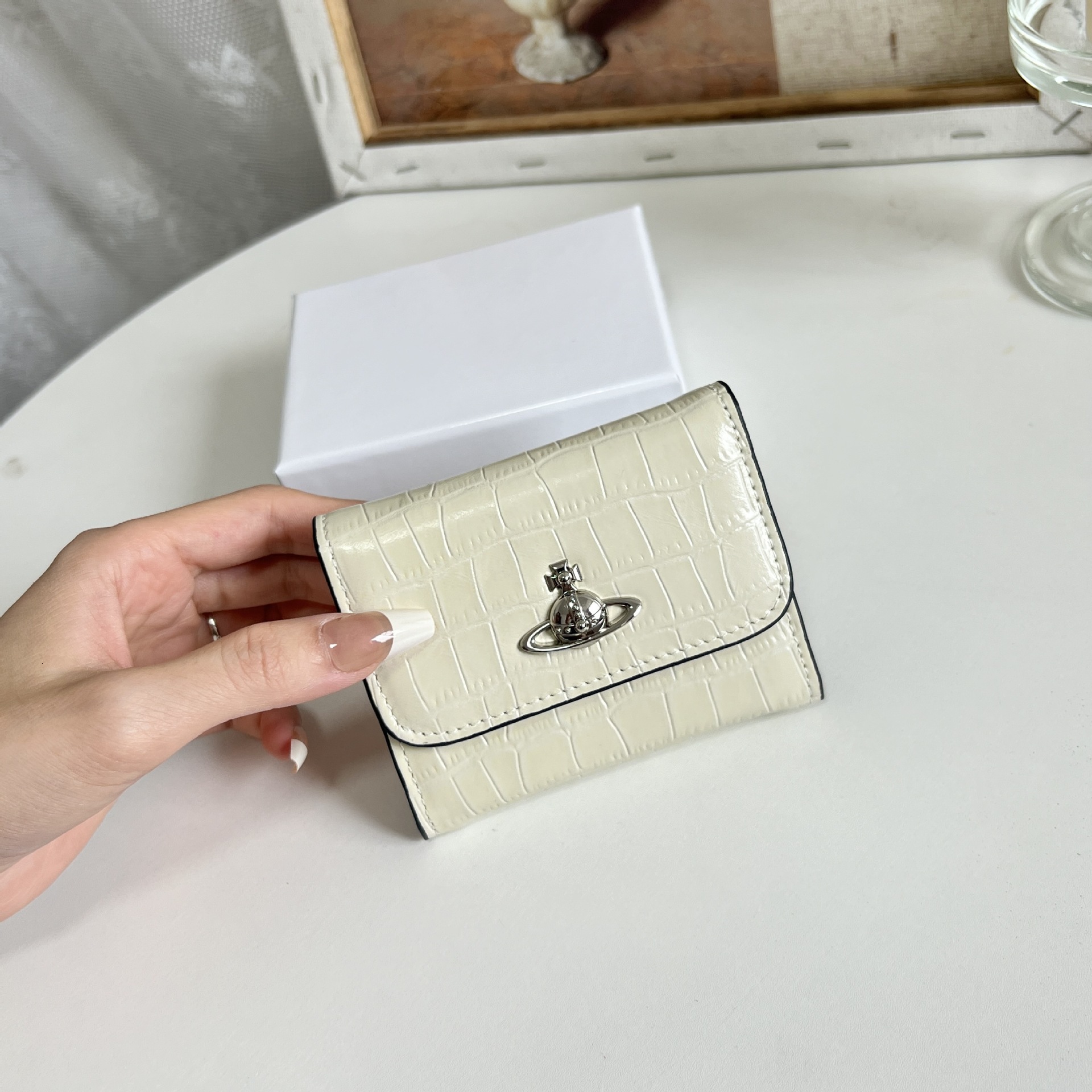 Free Shipping New Women's High-end Genuine Leather Wallet With Glossy Patent Leather High-end High-quality Card Clip Armpit Bag
