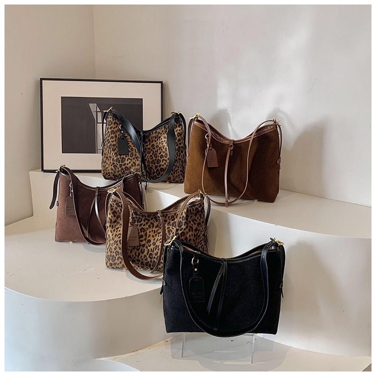 Free shipping 2025 new designer bag Shoulder tote Bags For womans ladies leopard print fashion handbag square crossbody Underarm bag