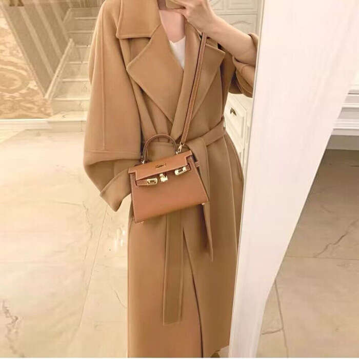 This Year's Popular For Women In Autumn And Winter Is A Knee Length Korean Style Short Woolen Coat