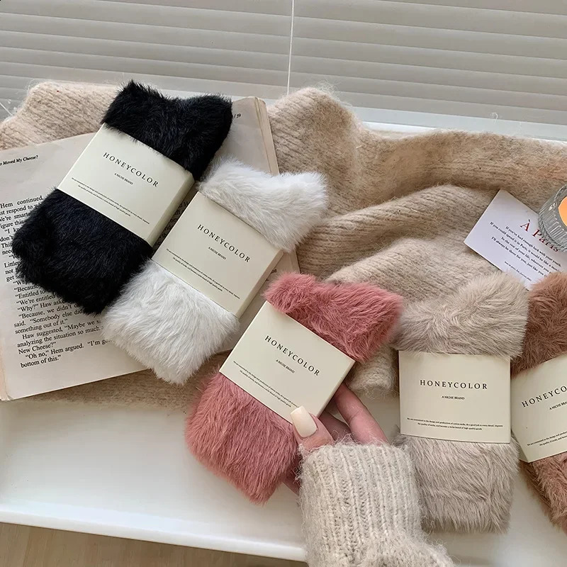 Winter Socks Women Velvet Cashmere Hosiery Solid Color Fuzzy Thicken Warm Floor Home Fluffy Floor Long Sock Sleep Soft Fluffy 250109