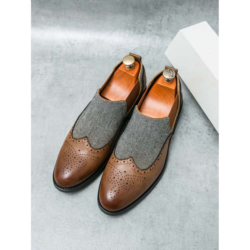 New British Style Fashion Formal Concise Men's Brogue Leather Lofers Point-toe Shoes Business Casual Black Brown
