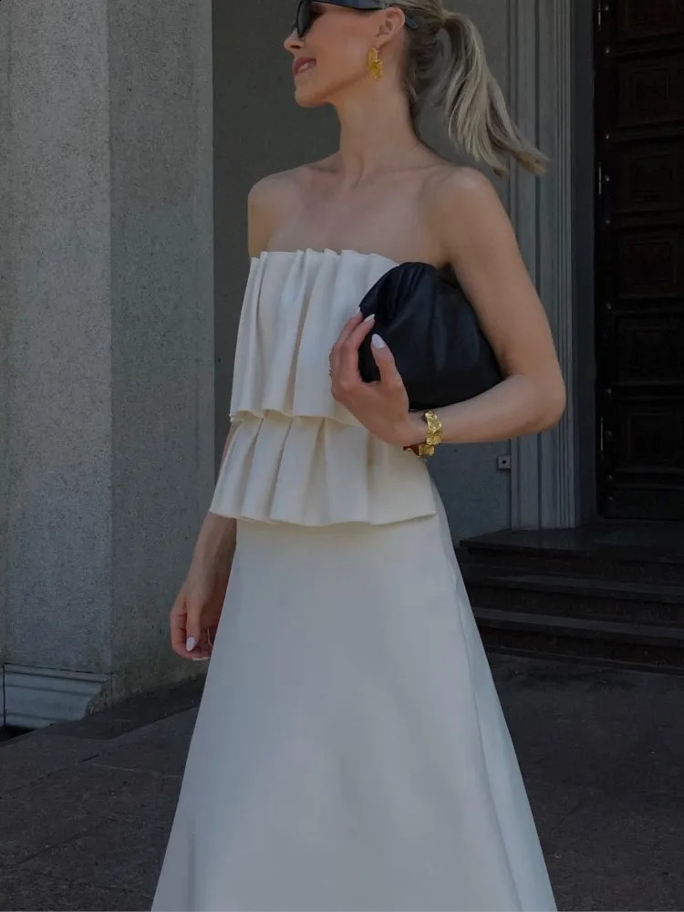 White Pleated Strapless Dress Solid Color Off Shoulder Pinched Fashion Slimming Women Beach Vacation Elegant Long Dresses 250110Z