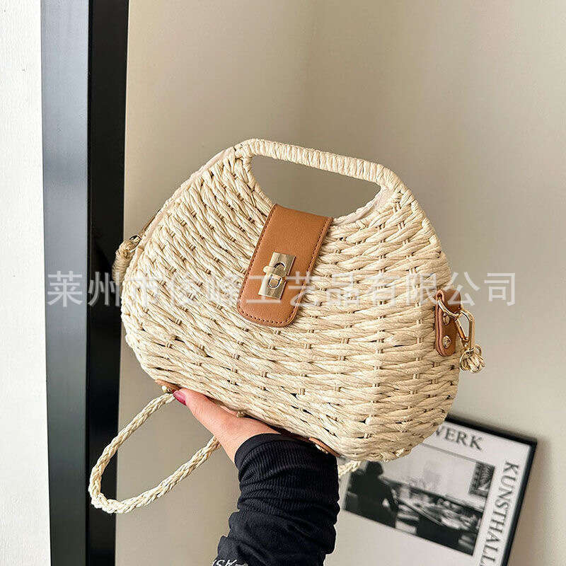 Spring And Summer Versatile French Shell New Grass Woven Seaside Crossbody Bag, Double Single Thread Buckle Handbag
