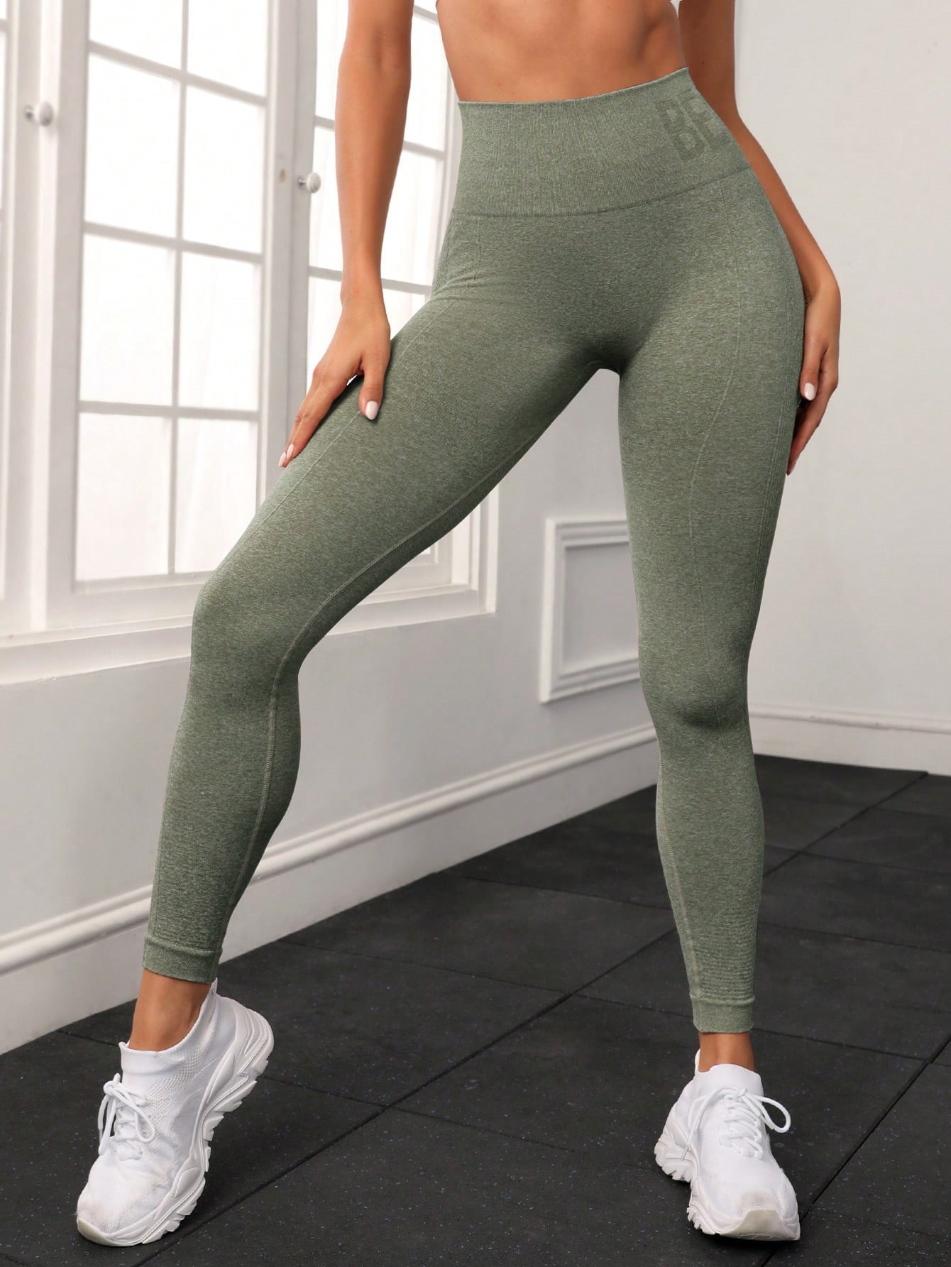 European and American designer women's trendy seamless yoga pants with peach hips fashionable and versatile fitness pants sports pants