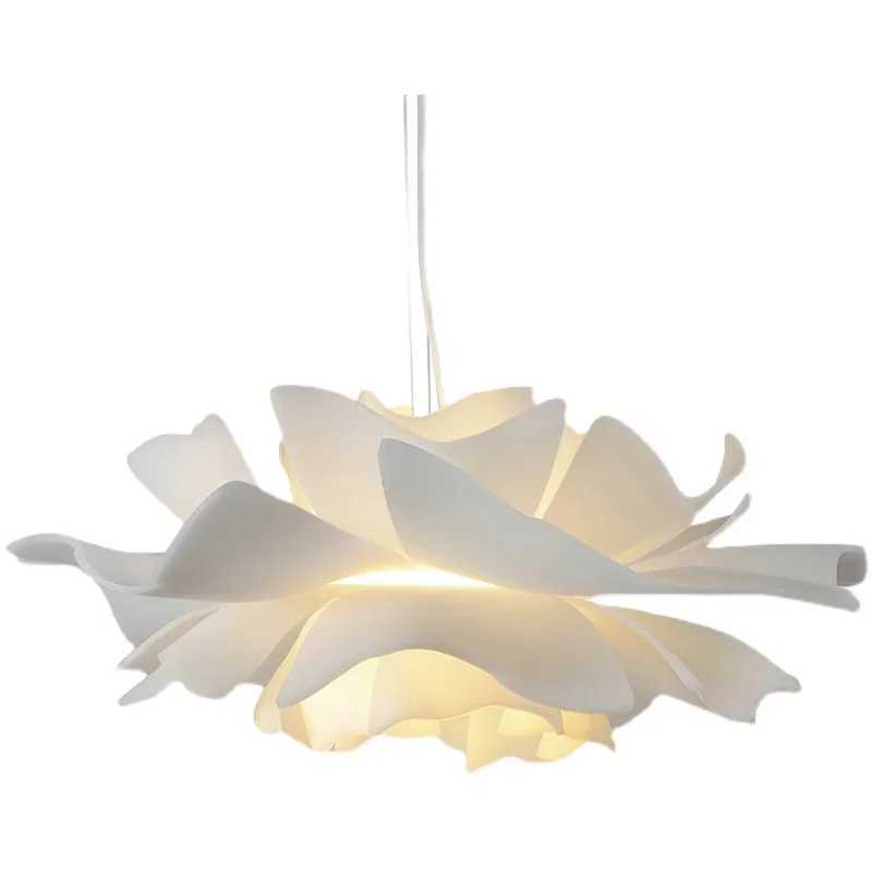 Postmodern Designer Pendant Light White Flower LED Hanging Lamp for Bedroom Restaurant Bar Store Lighting Indoor Petal Decor Z250120