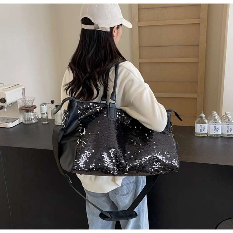 Tote Sequins Travel Female Fashion Lightweight Large Capacity Handbag Sports Fiess Leisure Crossbody Bag