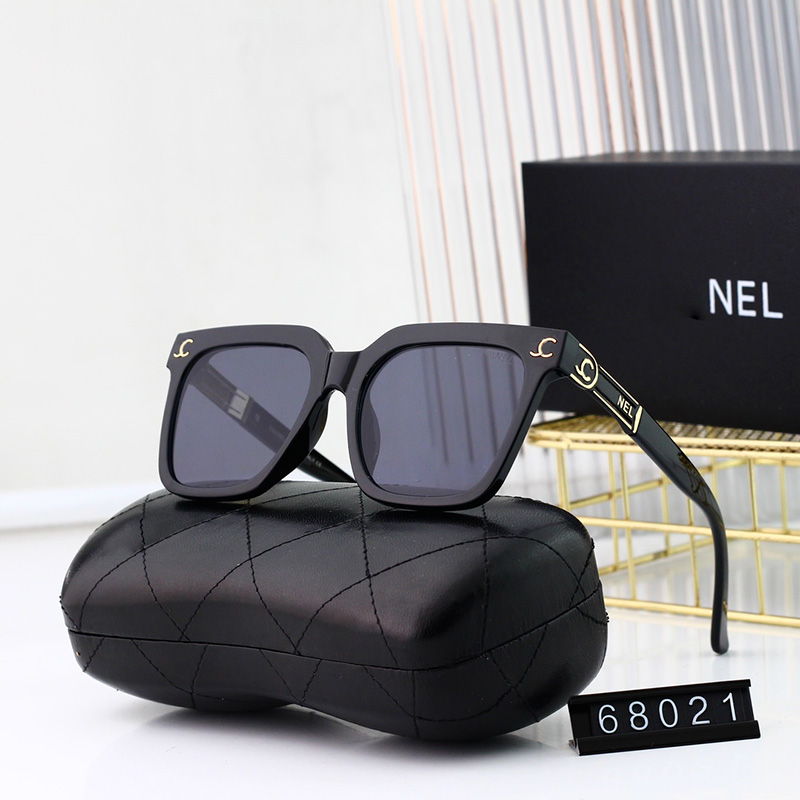 Designer Sunglasses for women oversize square sunglasses Classic Eyeglasses square frame Outdoor Beach Sun Glasses For women nice