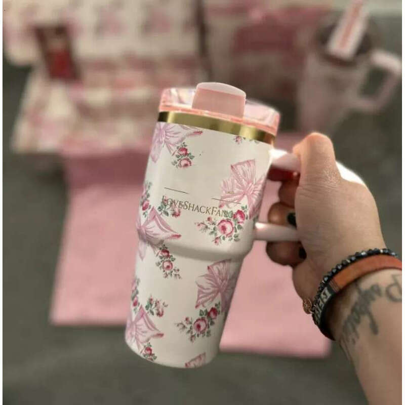 Stock US 14Oz 40Oz TUMBLER Love Shack Fancy Christmas Limited Mug Valentines Day 2025 Ruby Red Sweet Hearts Gift Midnight Glitz Cups