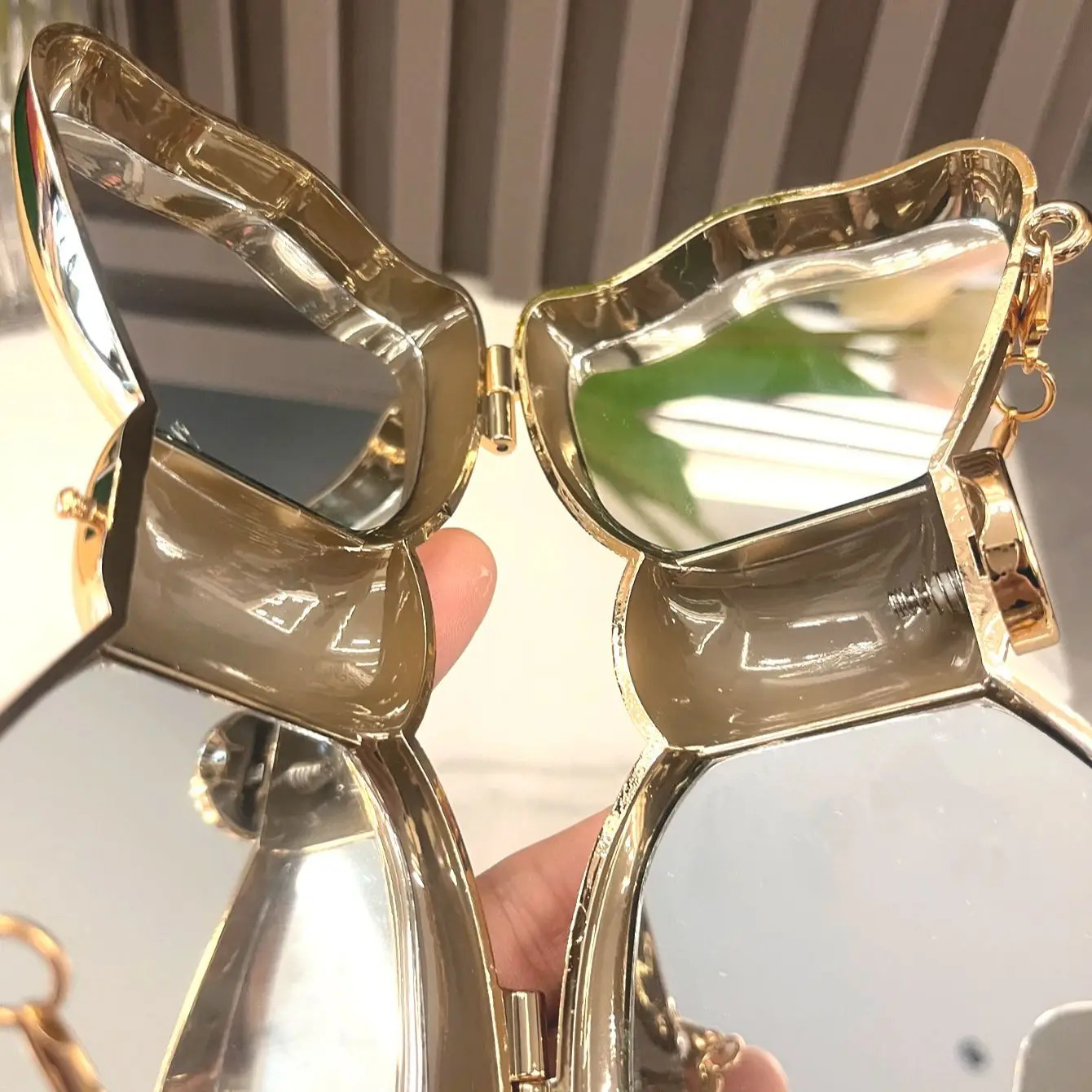 New Free Shipping Designer Bag Golden Evening Bag Purses And Handbag Er Shoulder Bags Funny Shape Party Wedding Round Acrylic Shiny Clutch Purse