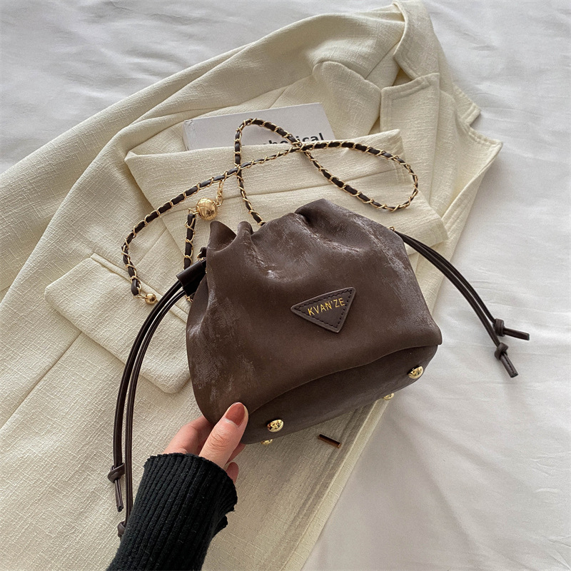 Free shipping 2025 new designer Shoulder Bags For womans ladies flap fashion handbag sanding square crossbody Drawstring bucket bag