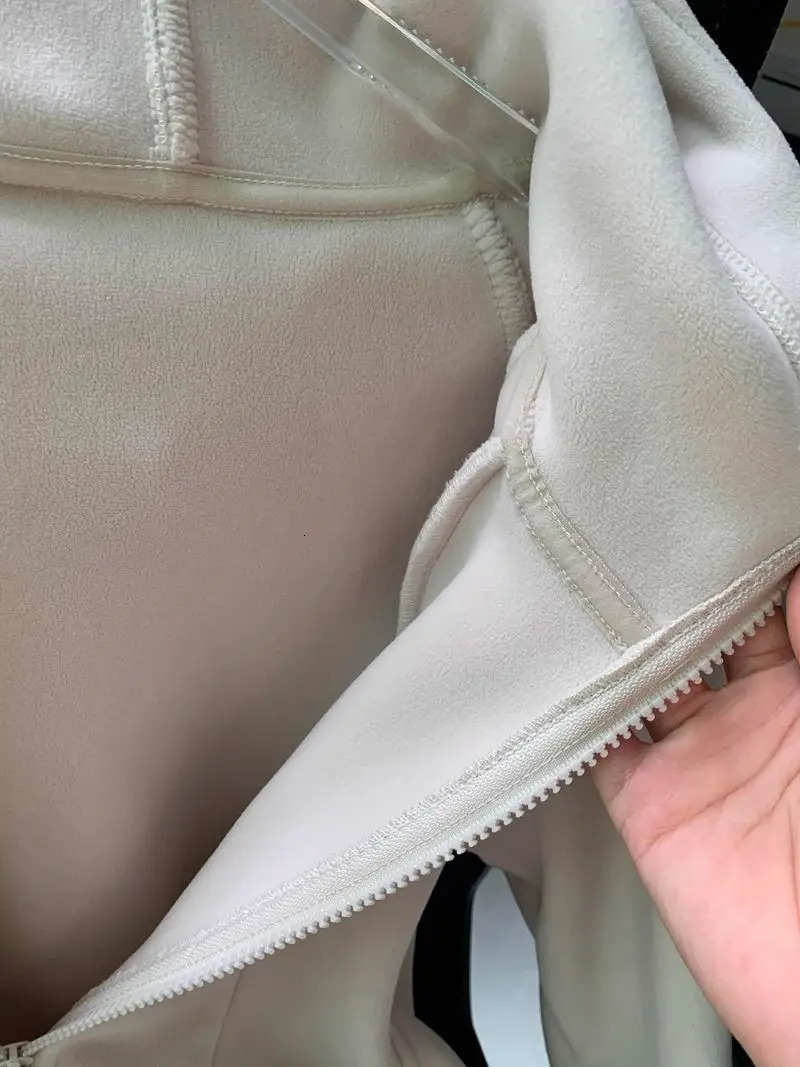 Slim Fit Velvet Hooded Sweatshirt Women Autumn and Winter Small Thickened Warm Top Casual Sports Cardigan Jacket 250121