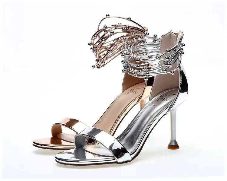 Women Sandals NEW hot Fashion Simple Design High Heel Versatile Trendy Wear Triple Sier Champagne Free shipping