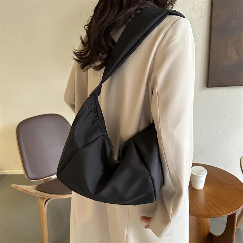 Casual Nylon Hobos Crossbody Bag for Women Shoulder Bag Large Capacity Messenger Bag Lady Travel Shopper Tote Trend Dumpling Bag 250214