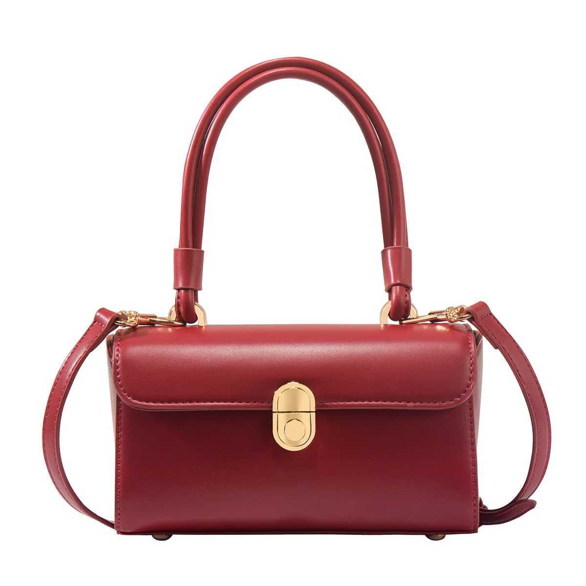 Top Quality Brand High Quality New Style Free Delivery Designer Bag Bridal Handbags: Elegant Red Handbag, Large Korean Shoulder Bag For Special Ocns