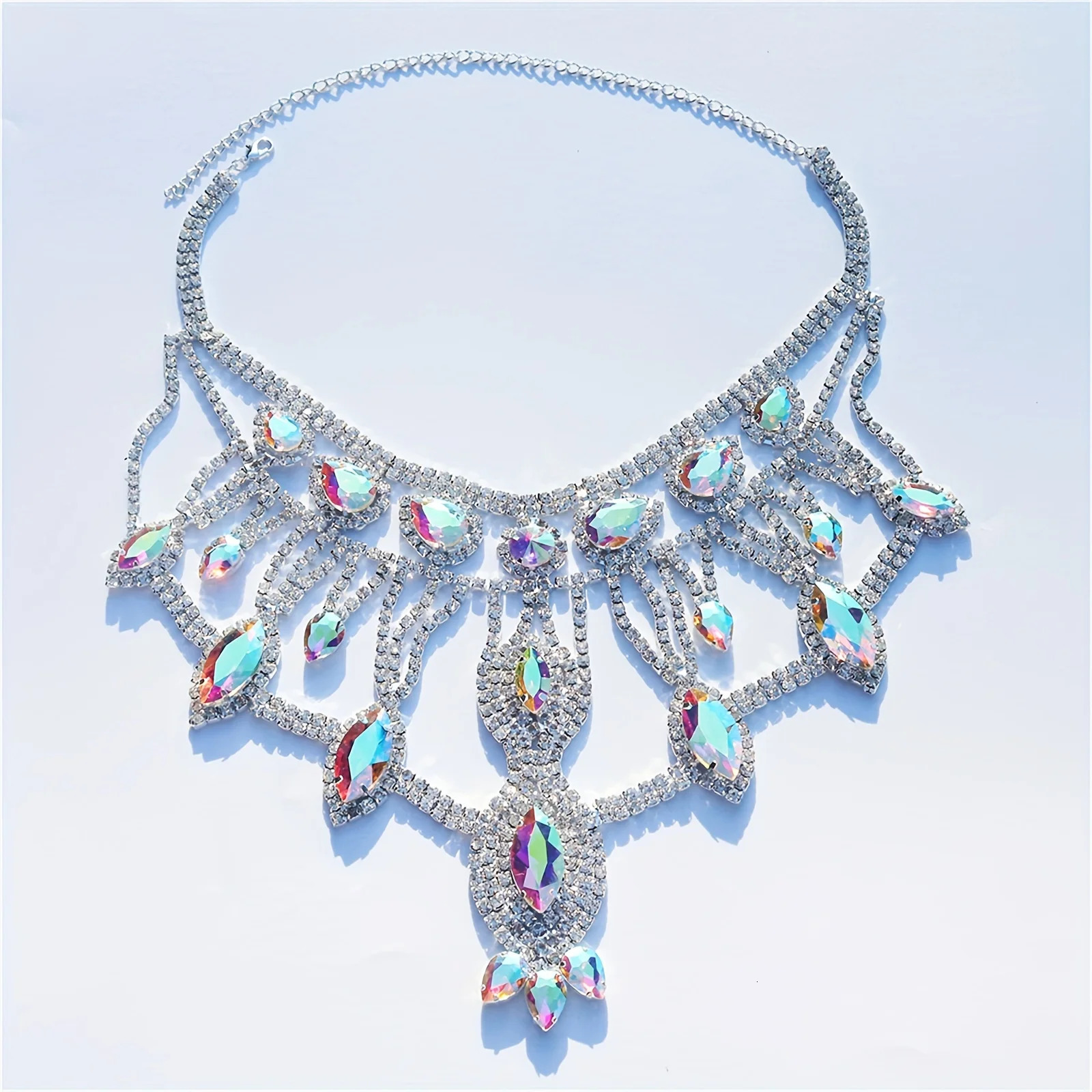 Exaggerated AB Crystal Pendant Large Necklace Womens Shining Bridal Wedding Party Water Diamond Jewelry Necklace Accessories 250109