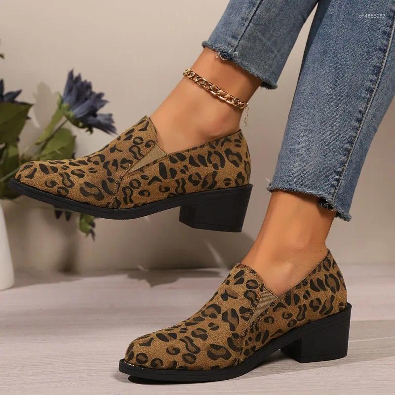 Dress Shoes Spring And Autumn Fashion Women's Loafers Large Size Casual Medium Heel Pointed Toe Leopard Print Color Slip-On zhanyishengli