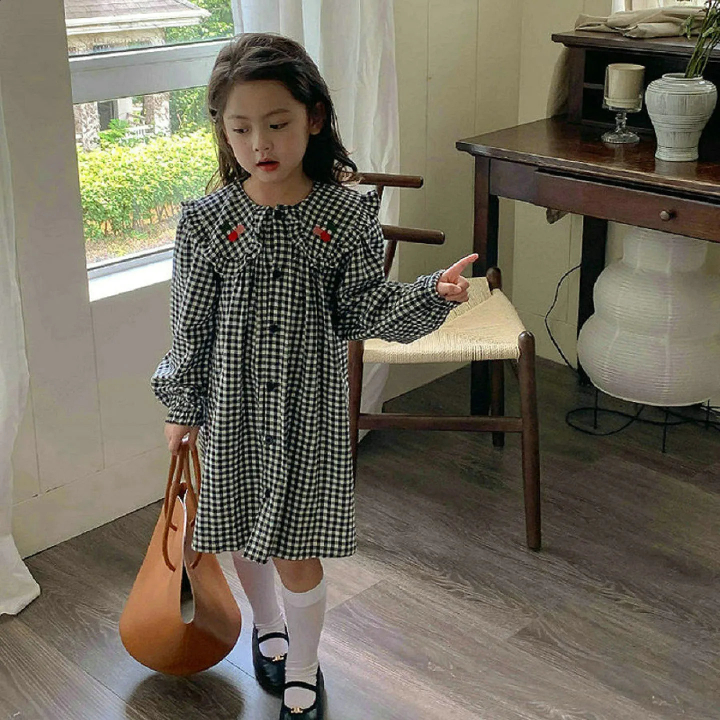 Girls Dress big collar cherry plaid dress princess Dress spring and autumn style Clothes 250120