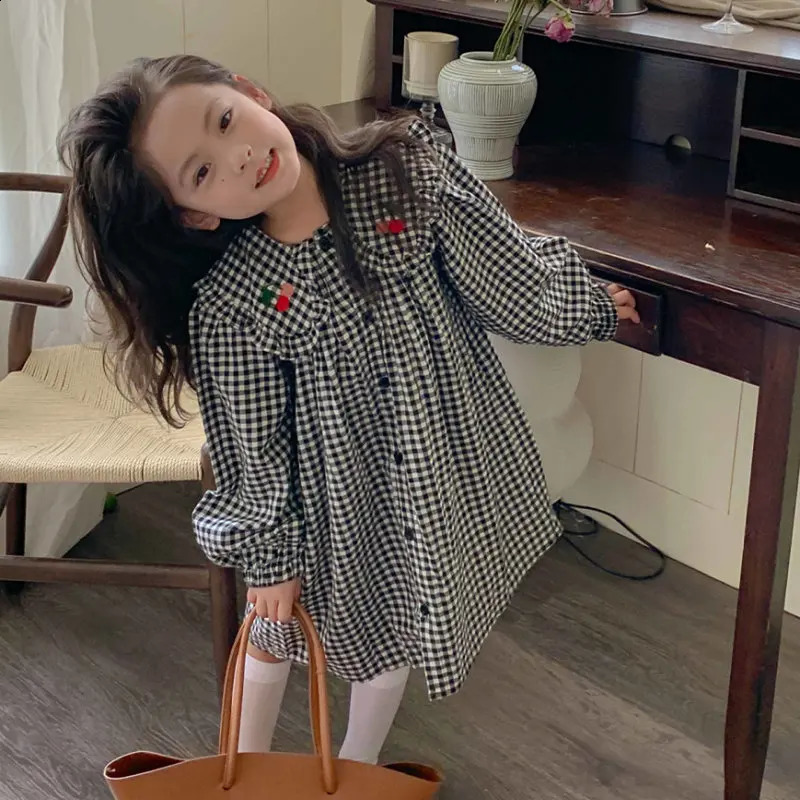 Girls Dress big collar cherry plaid dress princess Dress spring and autumn style Clothes 250120