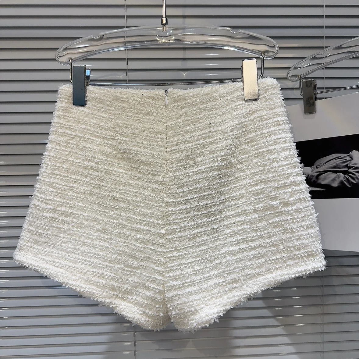 PREPOMP Winter Arrival Double Breasted Rhinestone Buttons Bright Silk Tweed Shorts Women GM298 250122