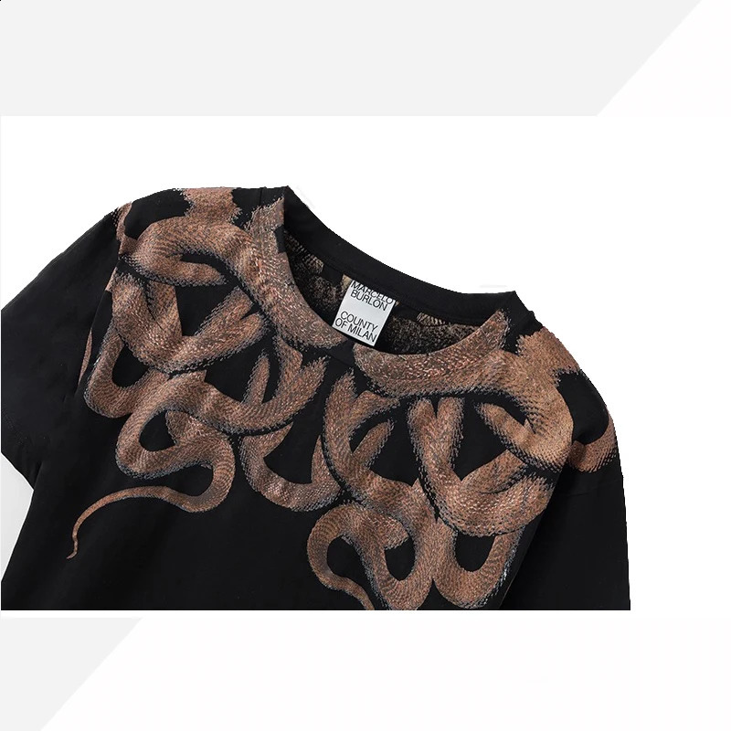 American High Street Trendy Short Sleeve T-shirt With Snake Black Print O-Neck Loose Shirt For Men Women Same Style Top 250122