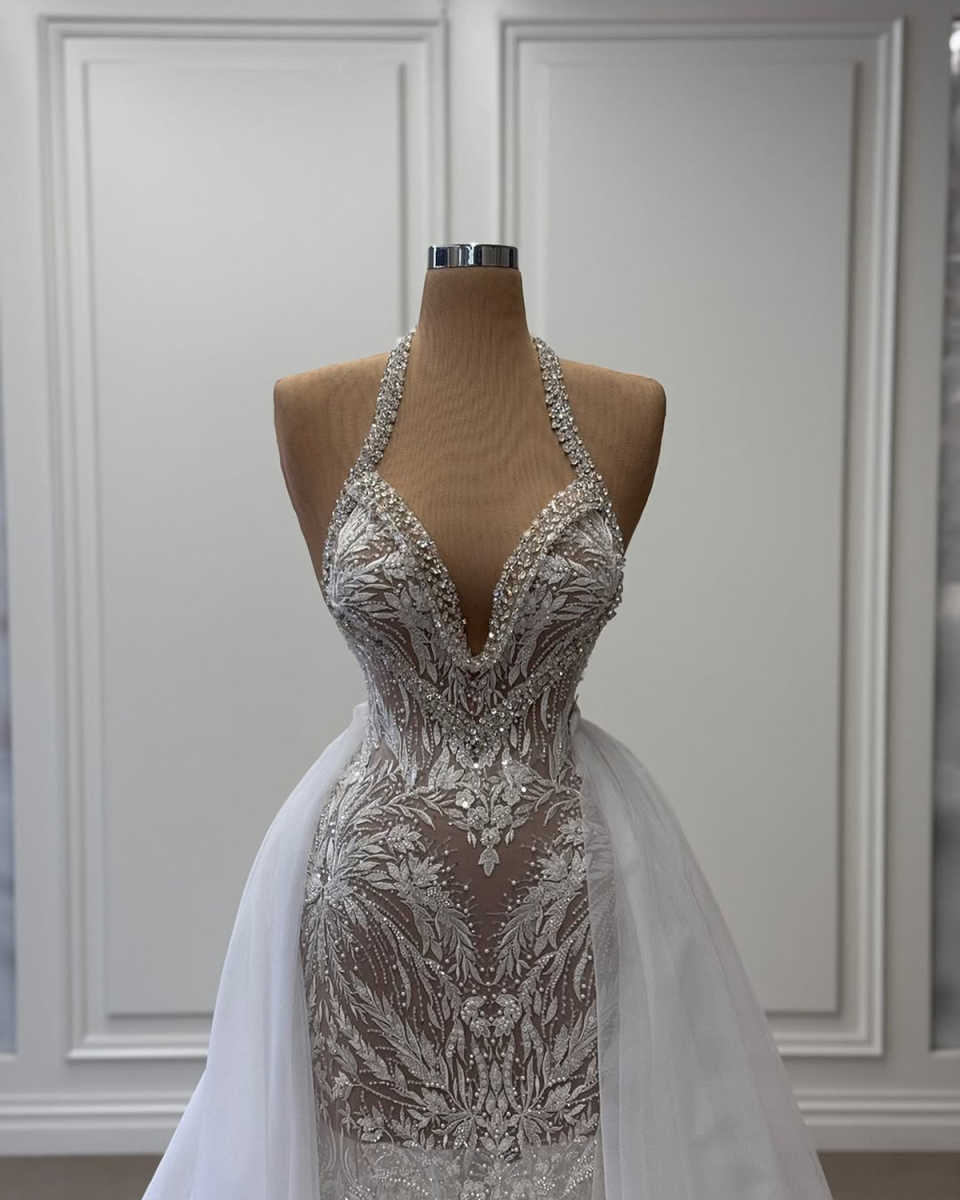 Sexy A e Bridal Dress Appliques Crystal Wedding Halter Sleeveless Gown Detachable Train Customized Dresses Vestido De Novia