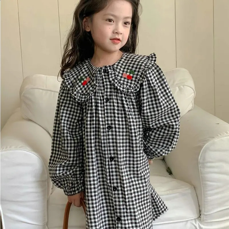 Girls Dress big collar cherry plaid dress princess Dress spring and autumn style Clothes 250120